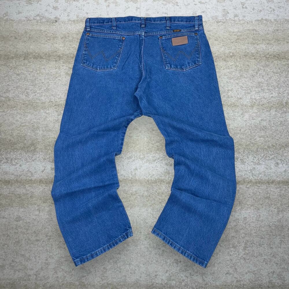 Vintage Y2K Wrangler Jeans 38x30 Relaxed Fit Medium Wash Denim Leather Logo